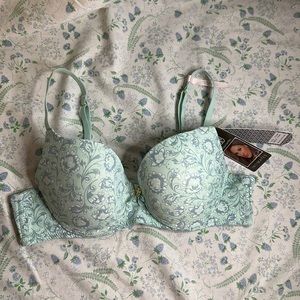 Dailey Fuentes push up bra 36B